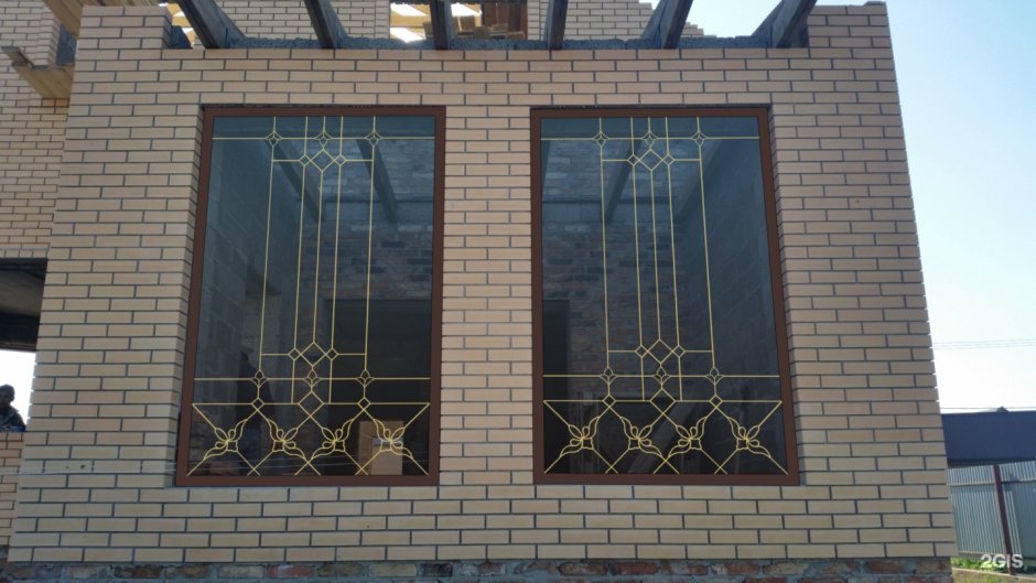 Окна с декоративными шпросами