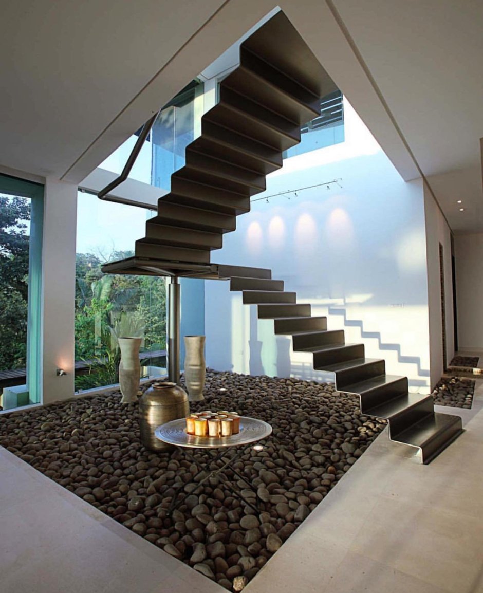 Консольная лестница со стеклом