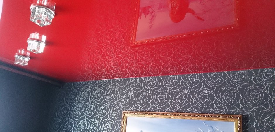 Обои под красный потолок