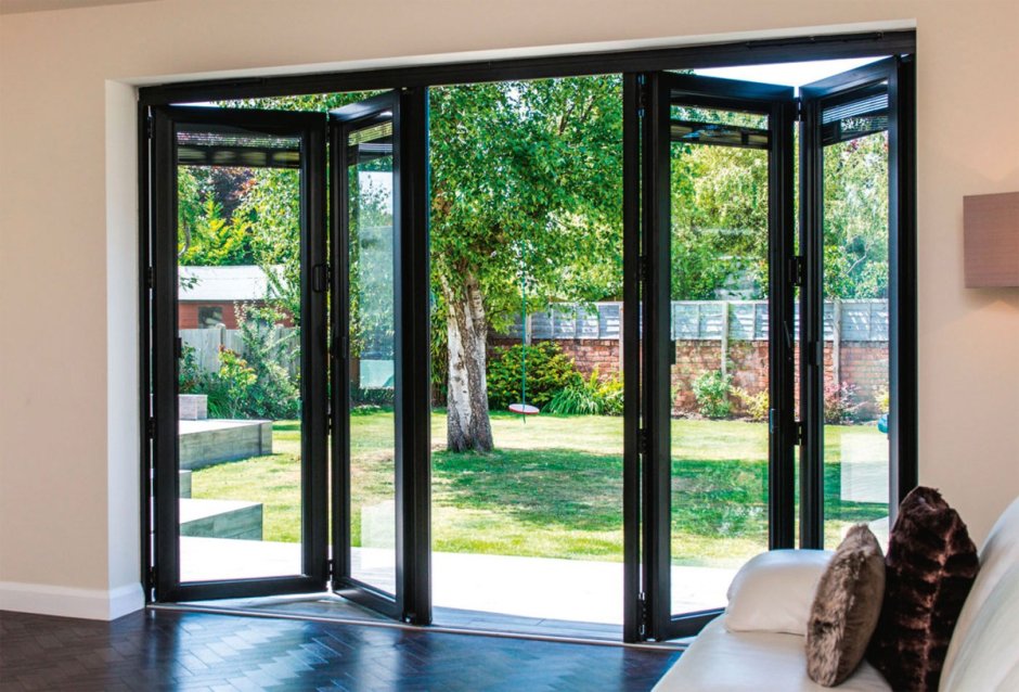 Folding Glass Partitions