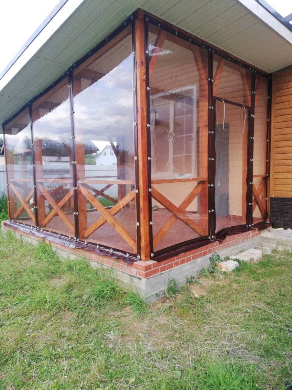 Остекление веранды Рехау