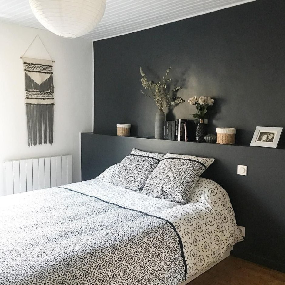 Акцентная стена в спальне