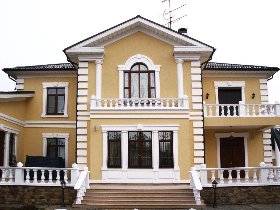Фасадная лепнина дворца Чаушеску