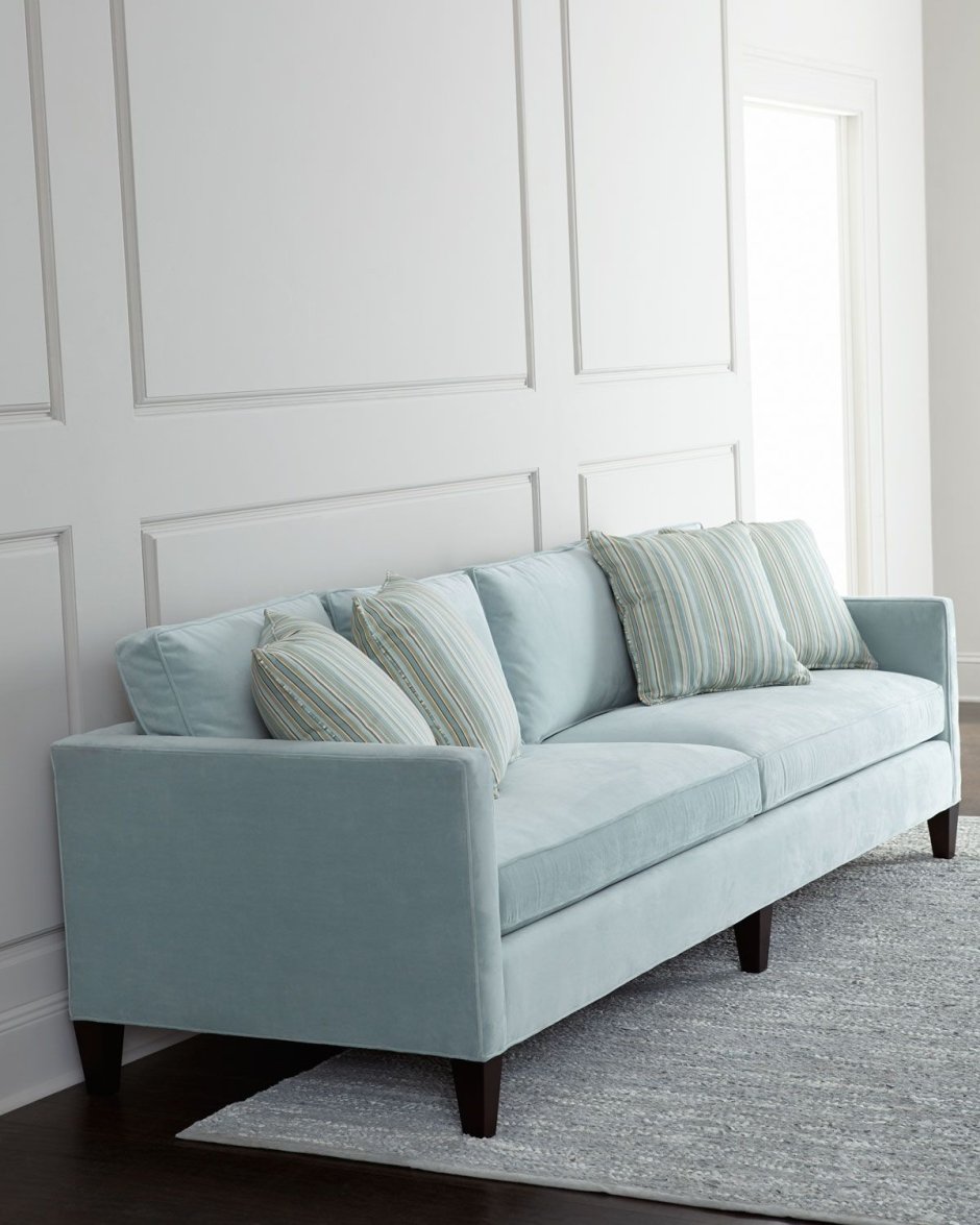 Мятный диван в скандинавском стиле