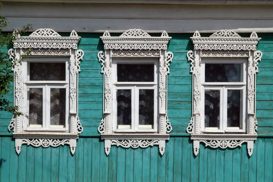 Резные ставни на окна