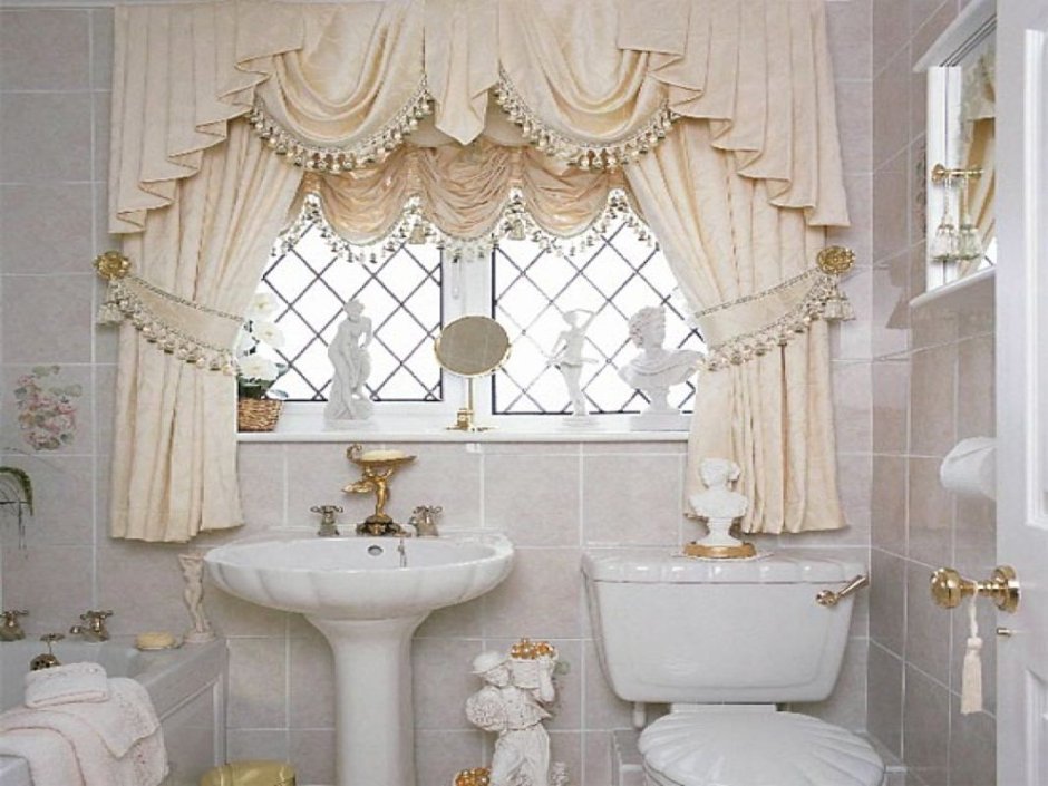 Красивые шторы для ванной комнаты