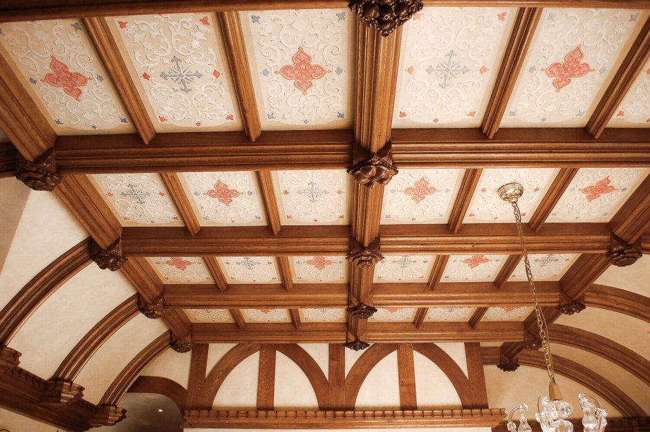 Кессонный потолок романский стиль