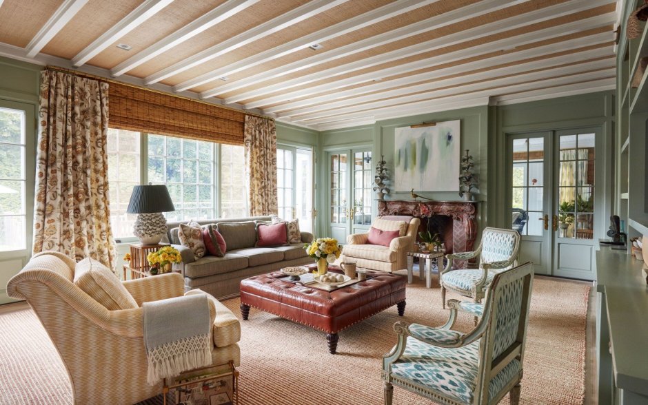 Гостиная в стиле Кантри в загородном доме