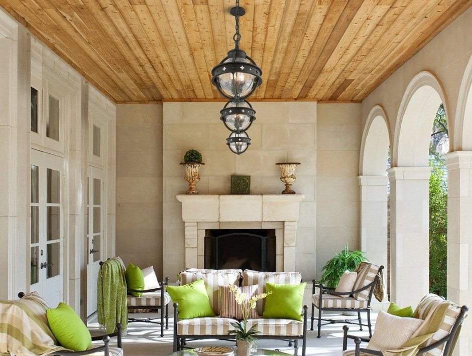 Отделка потолка террасы