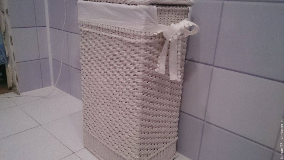 Корзина для белья из ткани в ванную