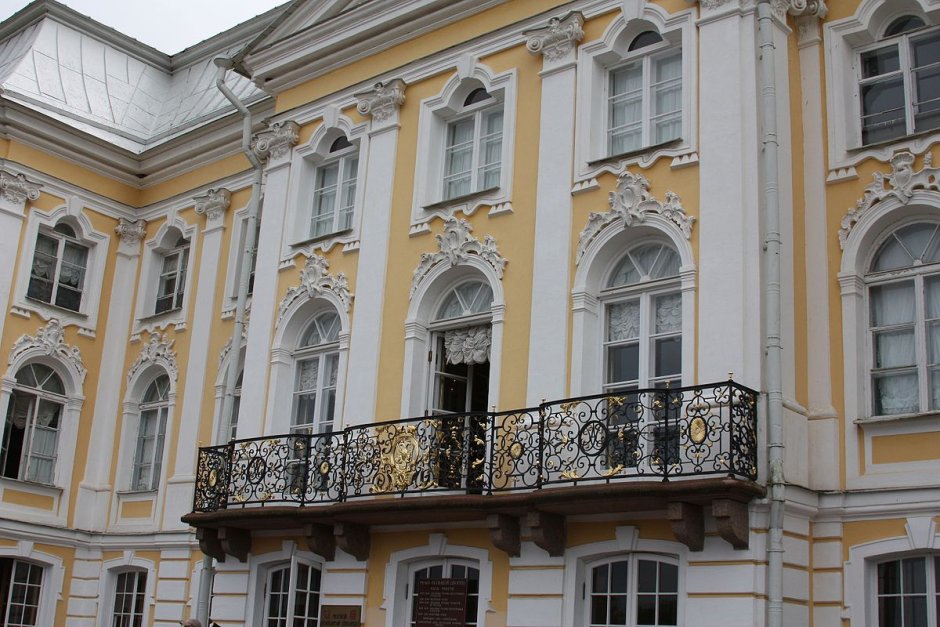 Дворец в Петергофе Архитектор