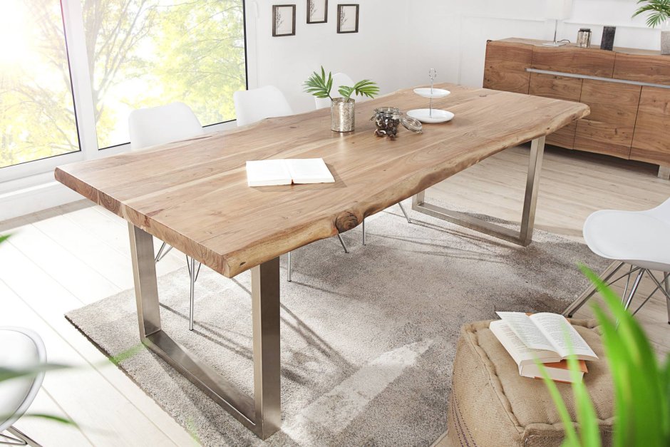 Стол деревянный