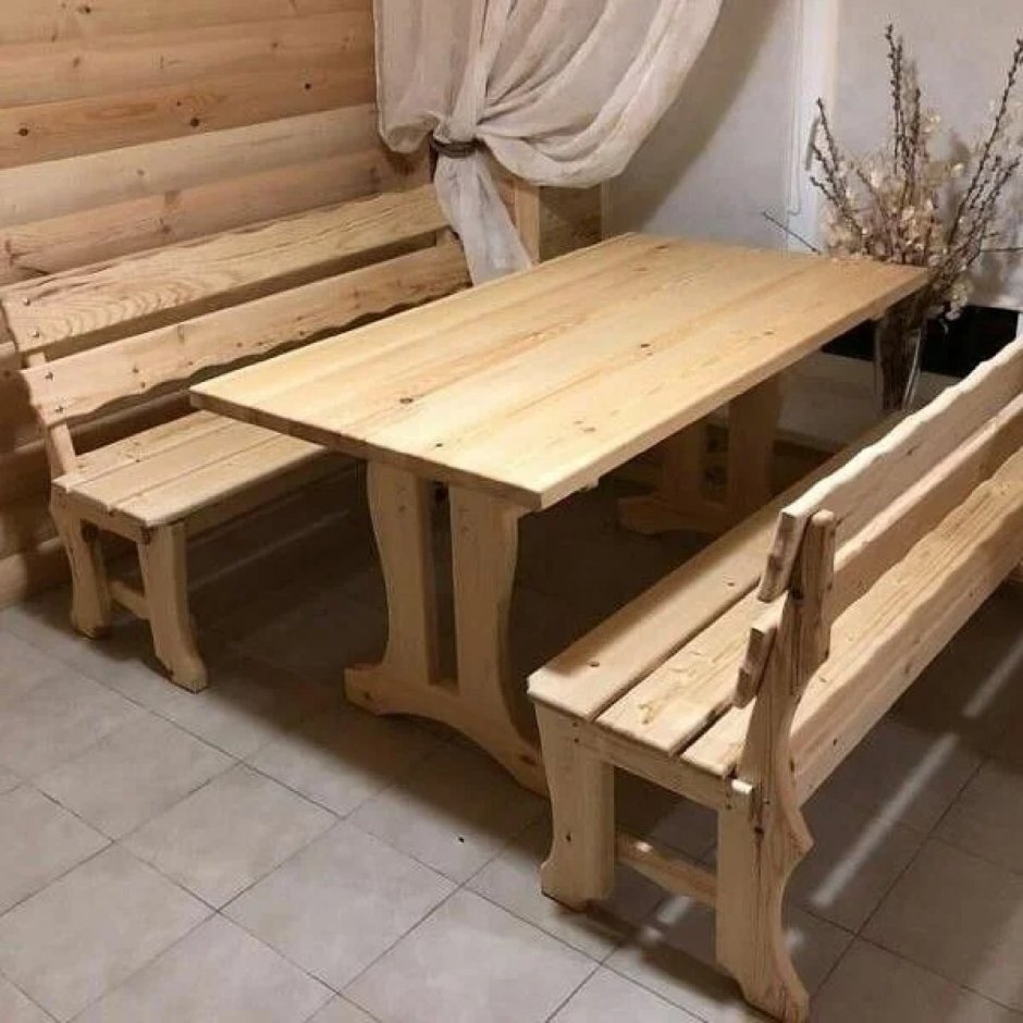 Овальный стол из массива
