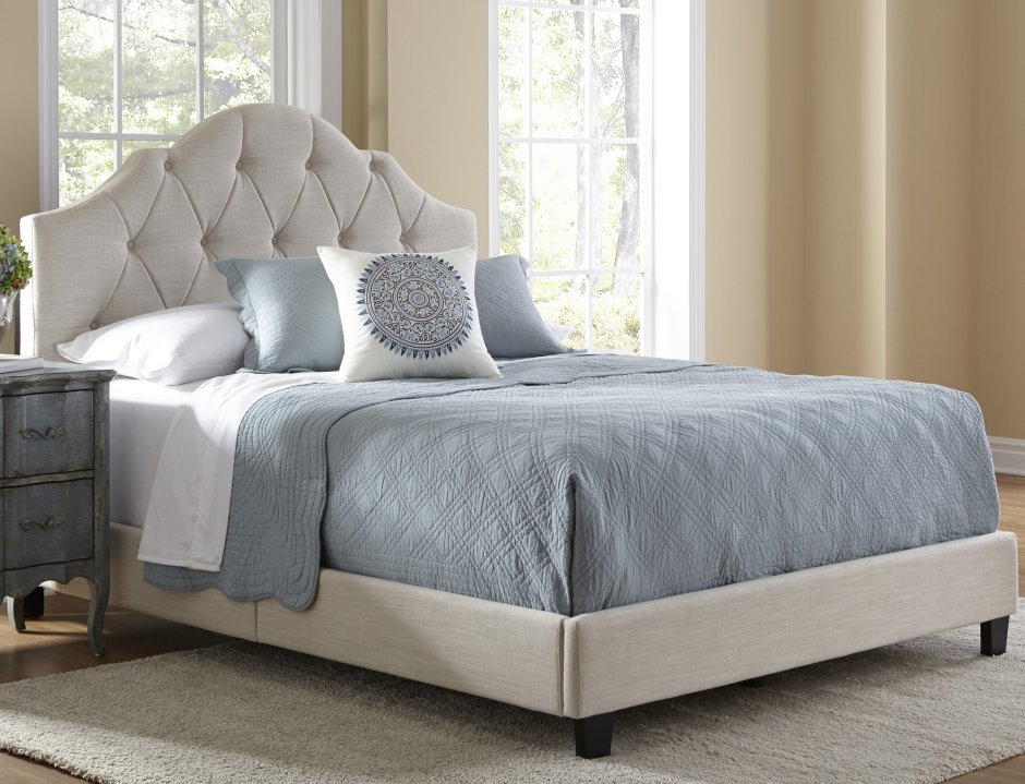 Кровать Pfeiffer Upholstered Bed
