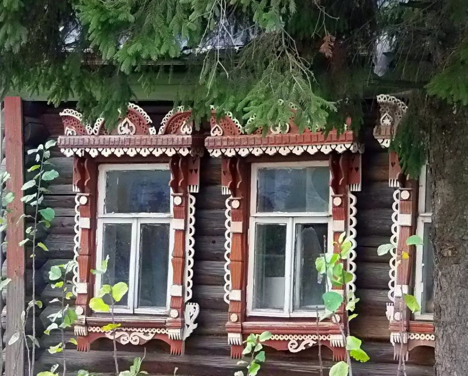 Деревенские наличники