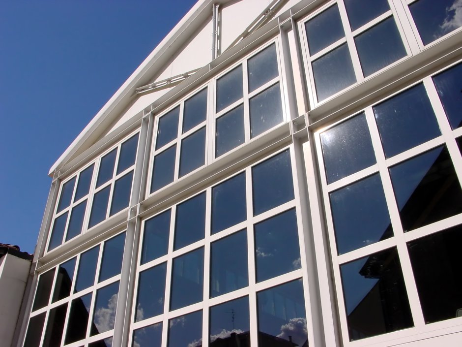 Затемненные пластиковые окна