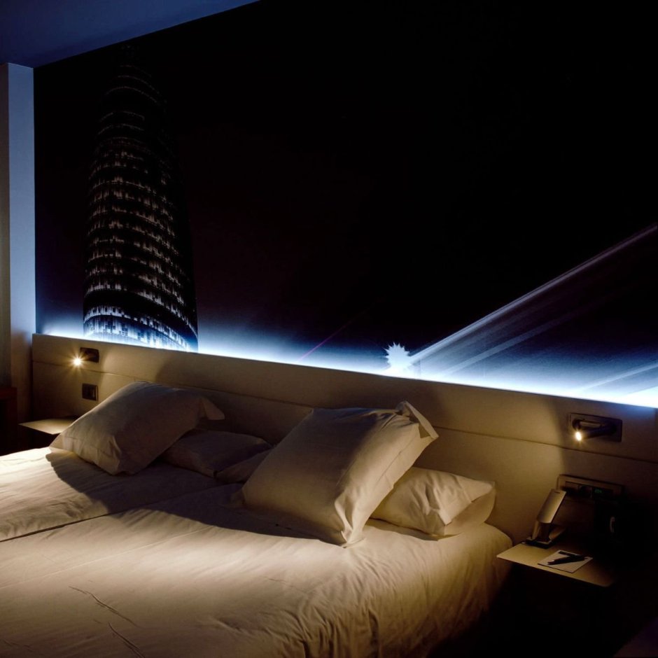 Кровать с РГБ подсветкой