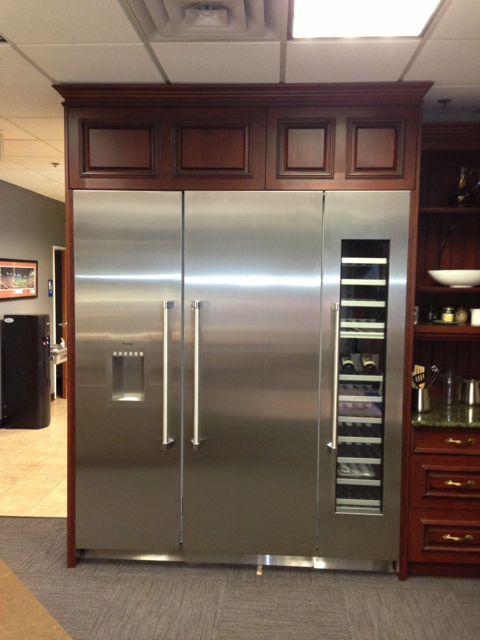 Винный шкаф Refrigerator Ark 0010v