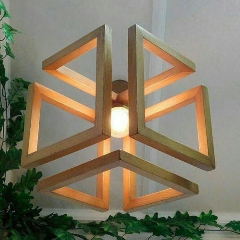 Люстра из доски