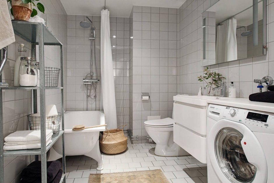 Санузел в скандинавском стиле в деревянном доме