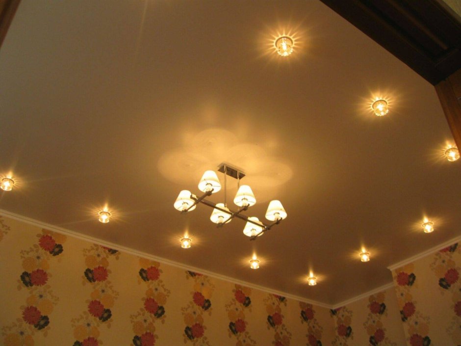 Modern Ceiling Light светильник