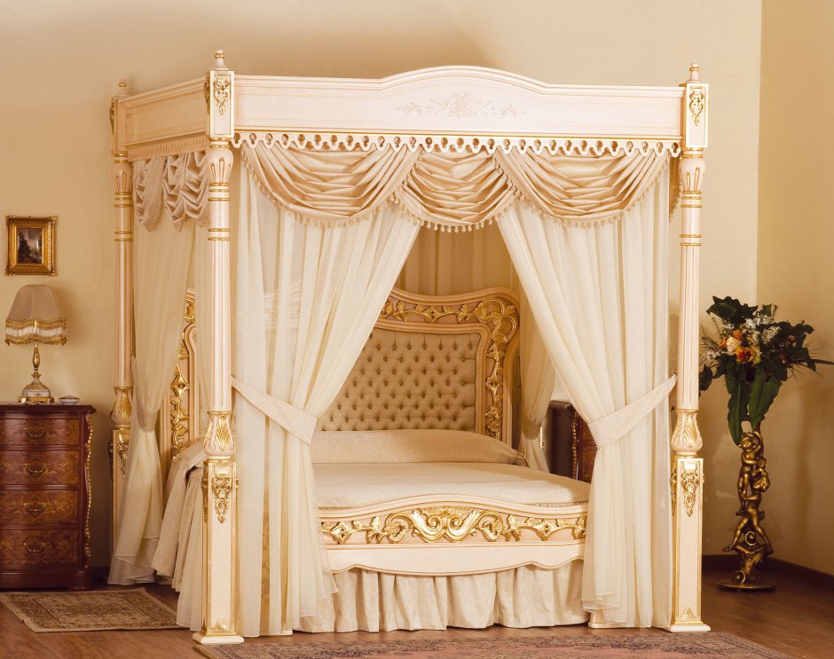 Дизайнерская кровать от Стюарта Хьюджеса