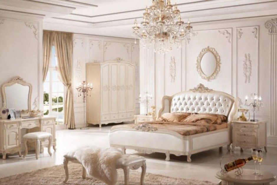 Белая Королевская спальня