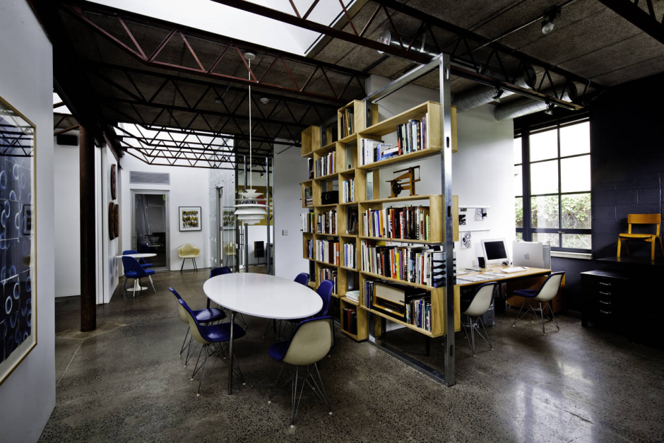 Стеллаж в эко стиле