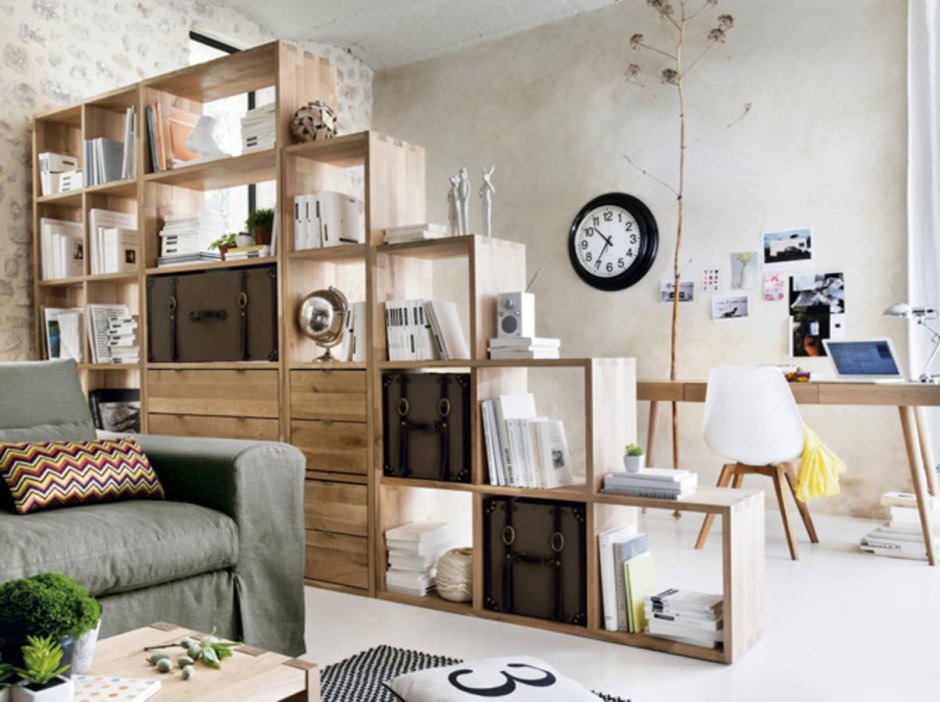 Стеллаж в комнату