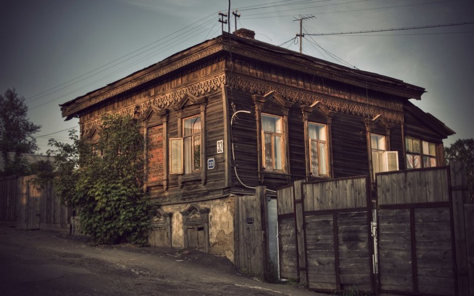 Дом в деревне внутри