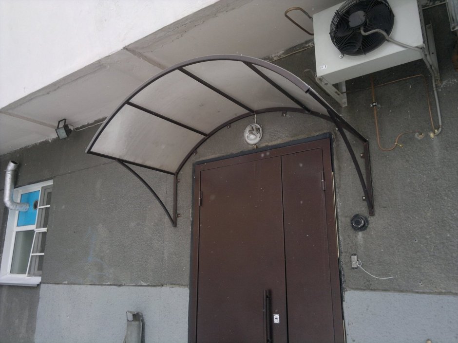Козырьки металлические