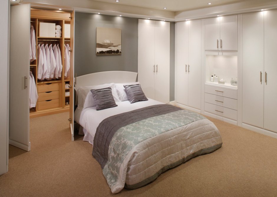 Спальни со встроенными шкафами