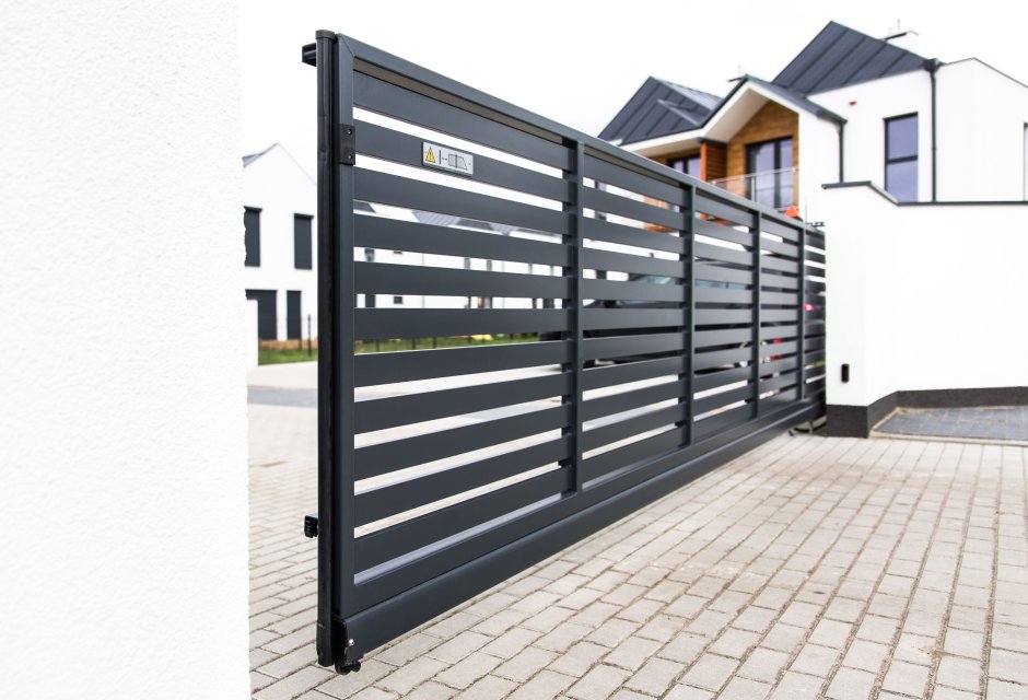 Современные заборы и ворота