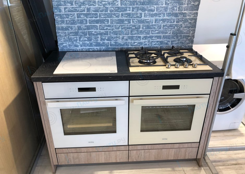 Угловая кухня с котлом