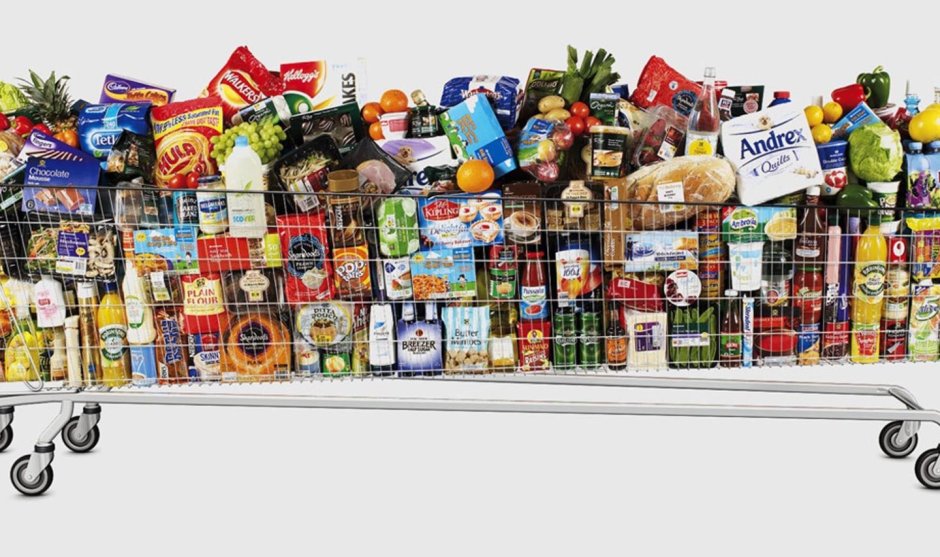 Большая тележка с продуктами