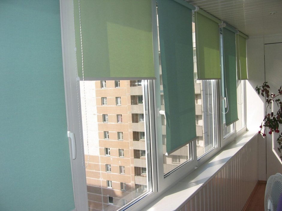 Римские шторы на балкон