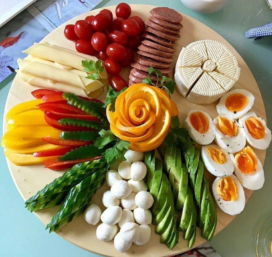 Украшение праздничного стола