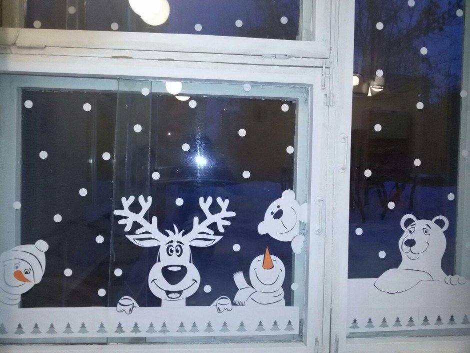 Зимние украшения на окна