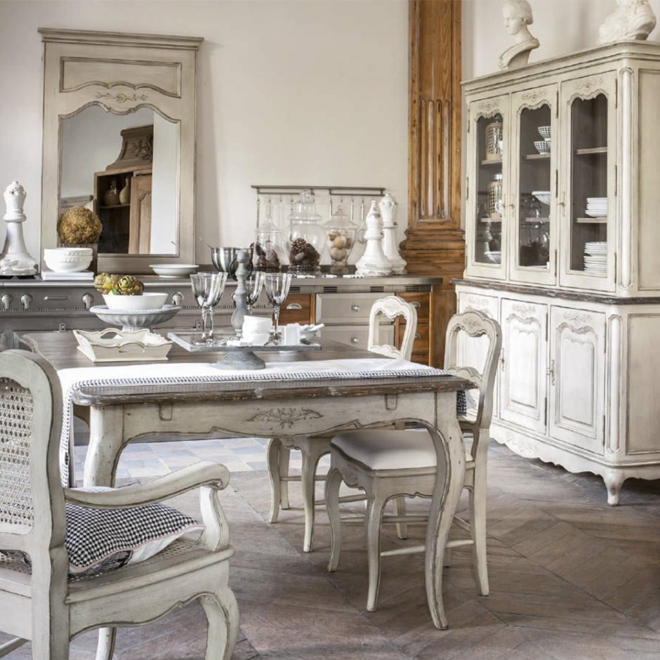 Chateau Country Corner
