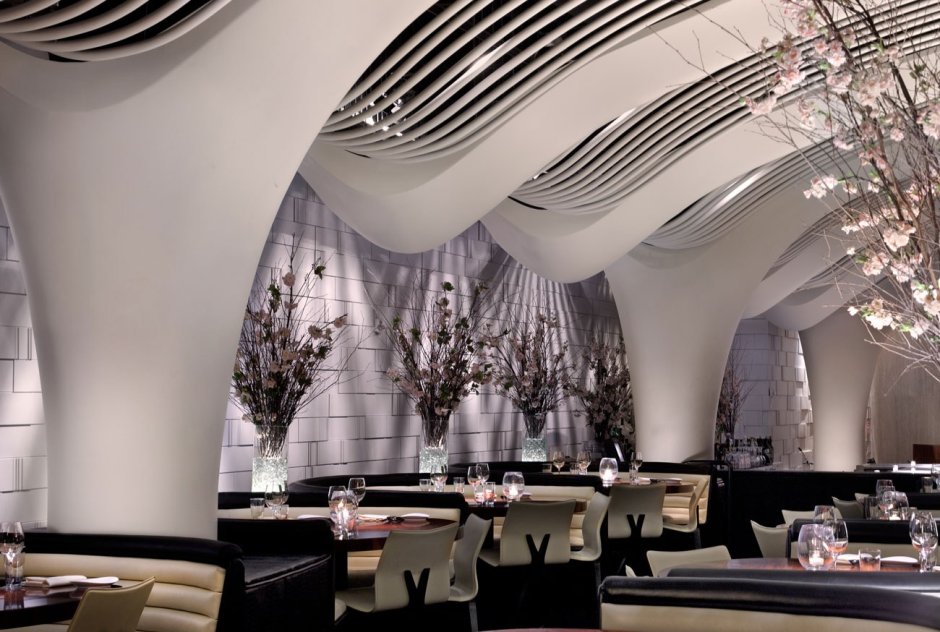 Заха Хадид галерея Лондон