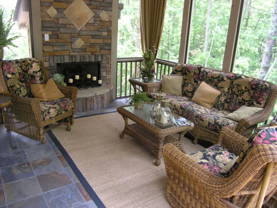 Veranda (or Verandah)