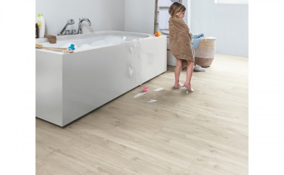 Плитка под ламинат в ванной