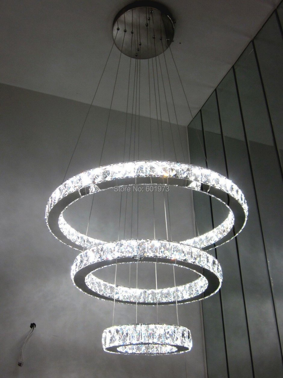 Длинная люстра на потолок