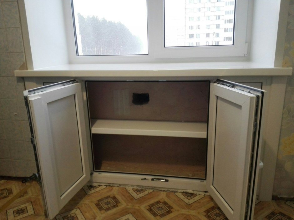 Шкаф под подоконником на кухне