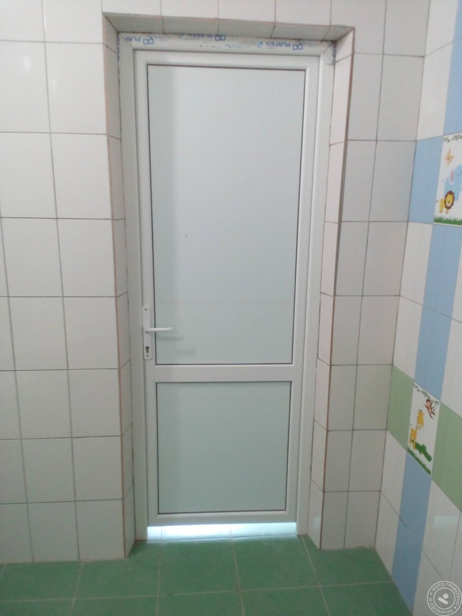 Двери для ванной и туалета