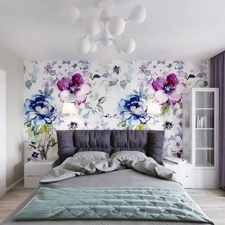 Спальня с цветами