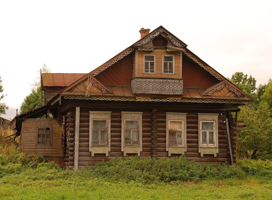 Старый деревянный дом Березовский