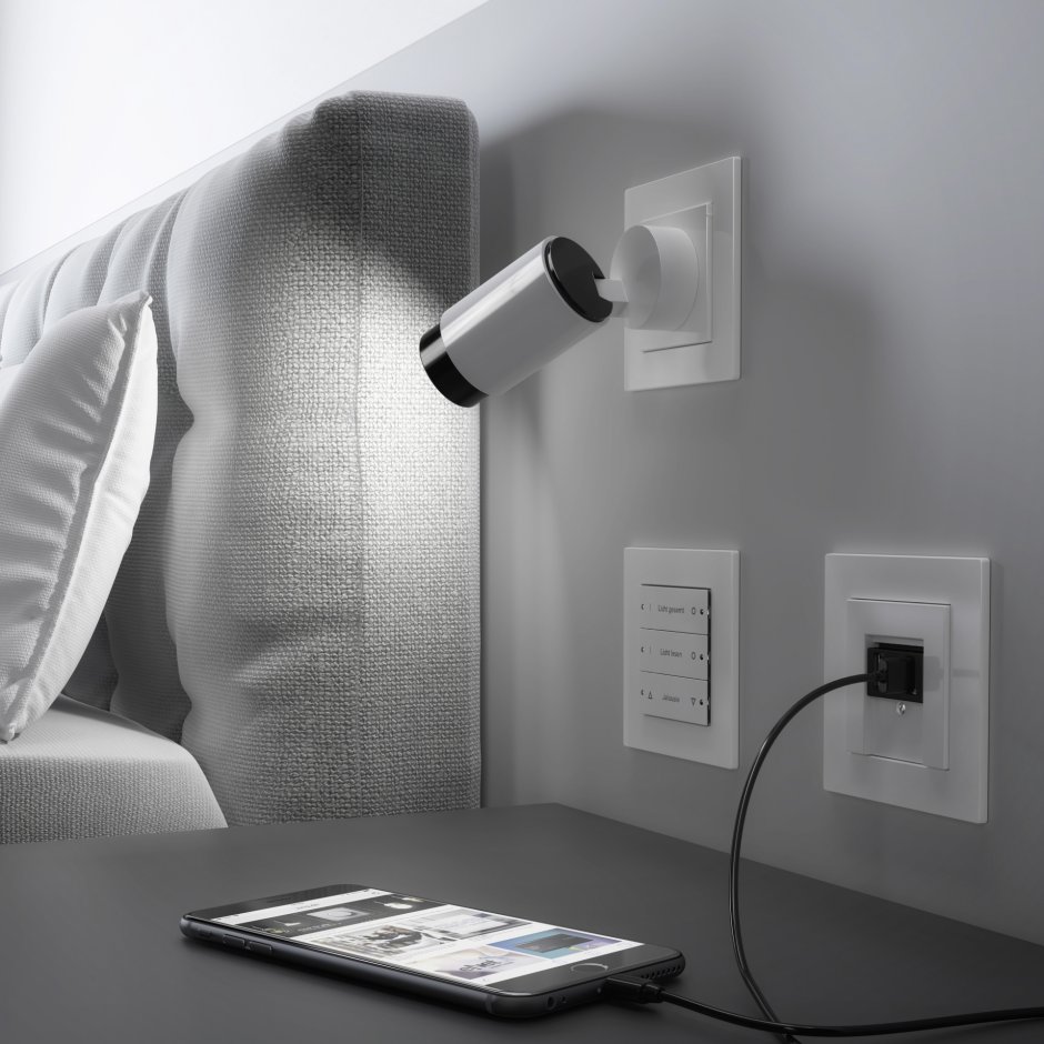 Gira белый светильник Plug