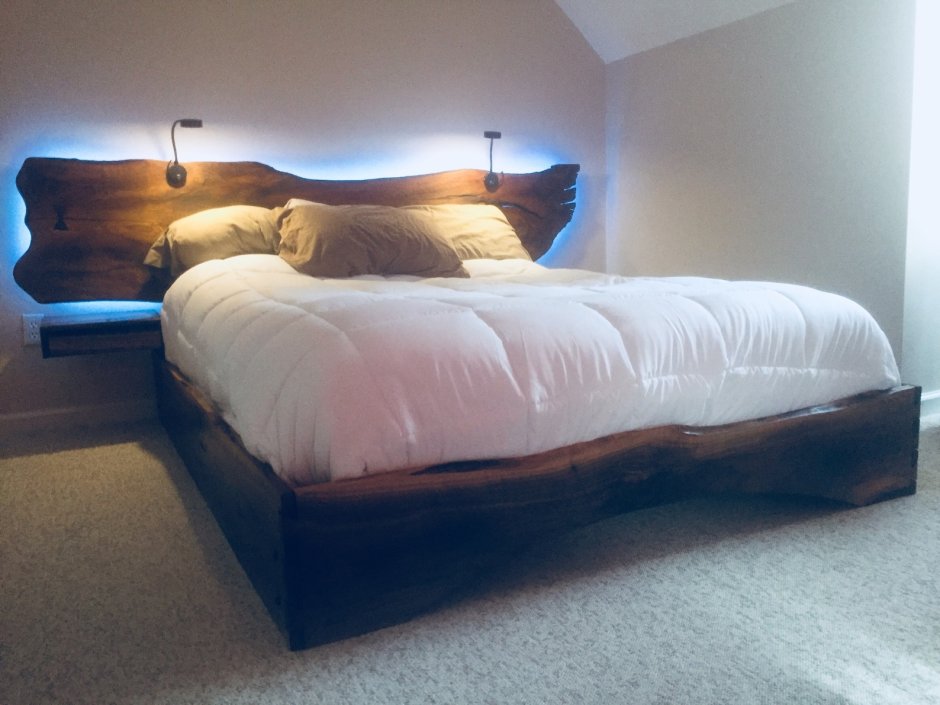 Кровать на подиуме с подсветкой