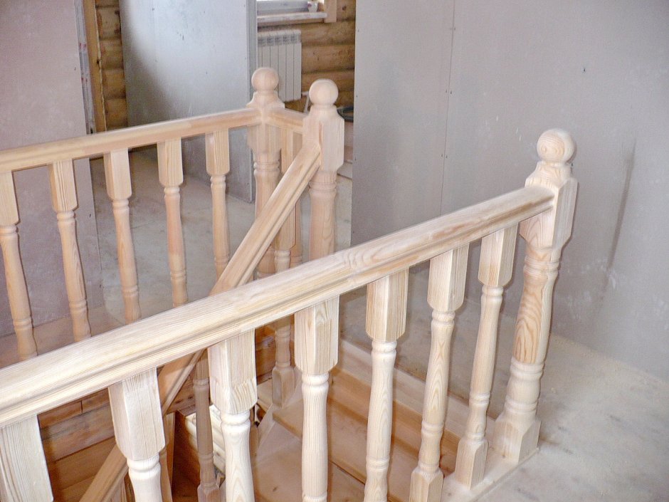 Деревянные ограждения для лестниц в частном доме